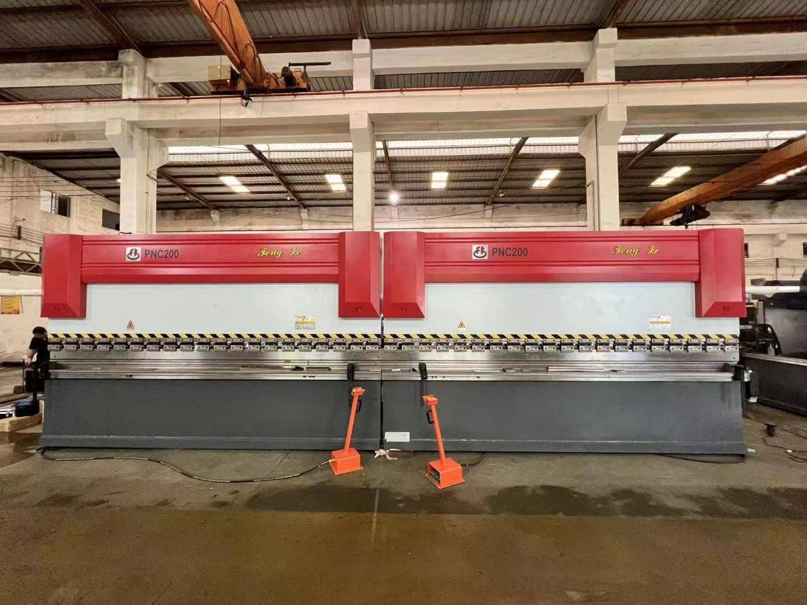 實現1+1＞2，豐科機械創新推出高效的雙機聯動折彎機 ? 